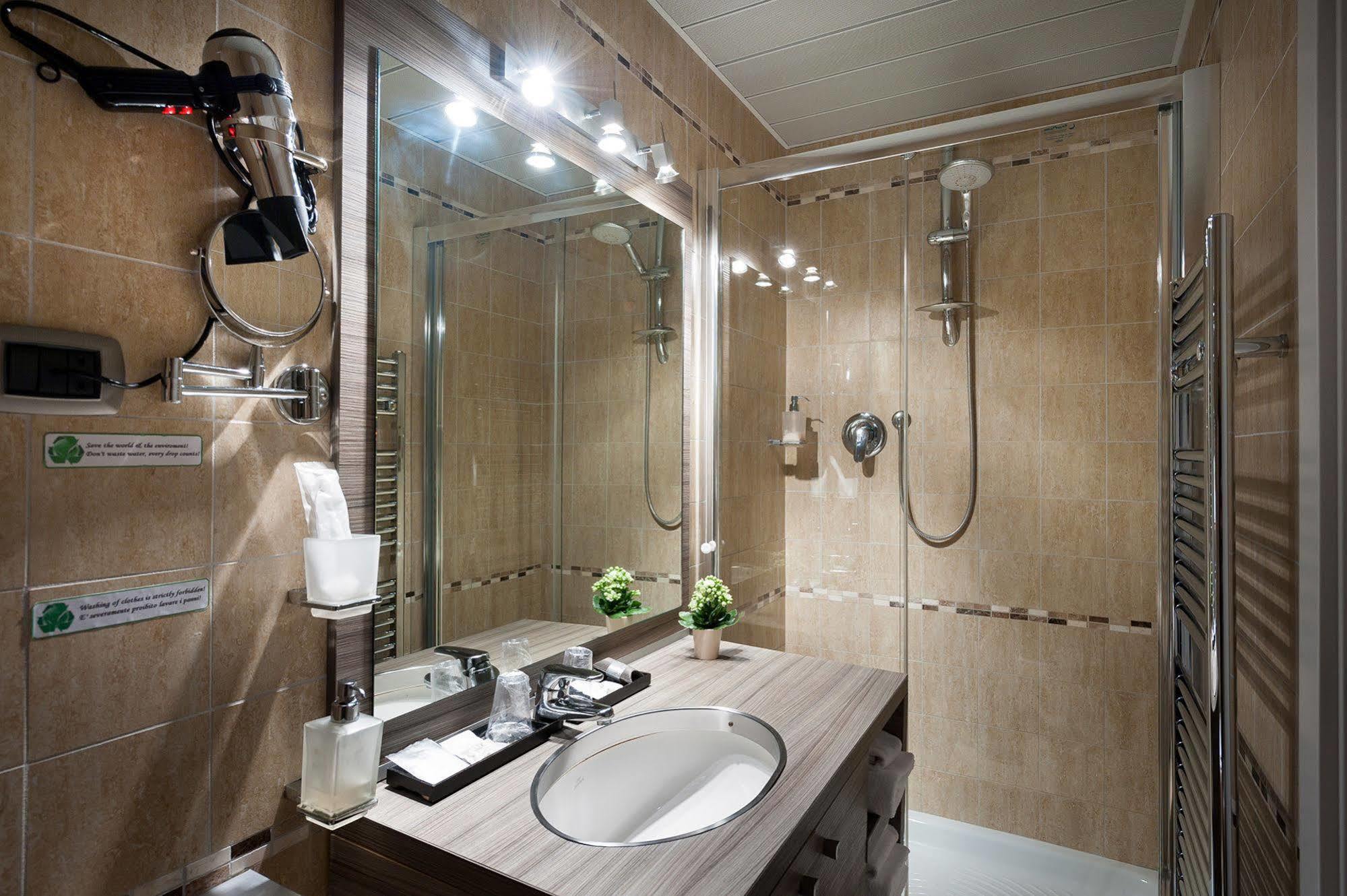 มอริสสัน เอ็กซ์คลูซีฟ รูม Hotel โรม ภายนอก รูปภาพ