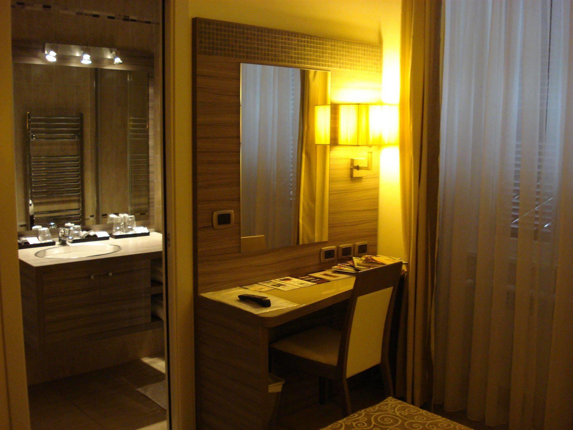 มอริสสัน เอ็กซ์คลูซีฟ รูม Hotel โรม ภายนอก รูปภาพ