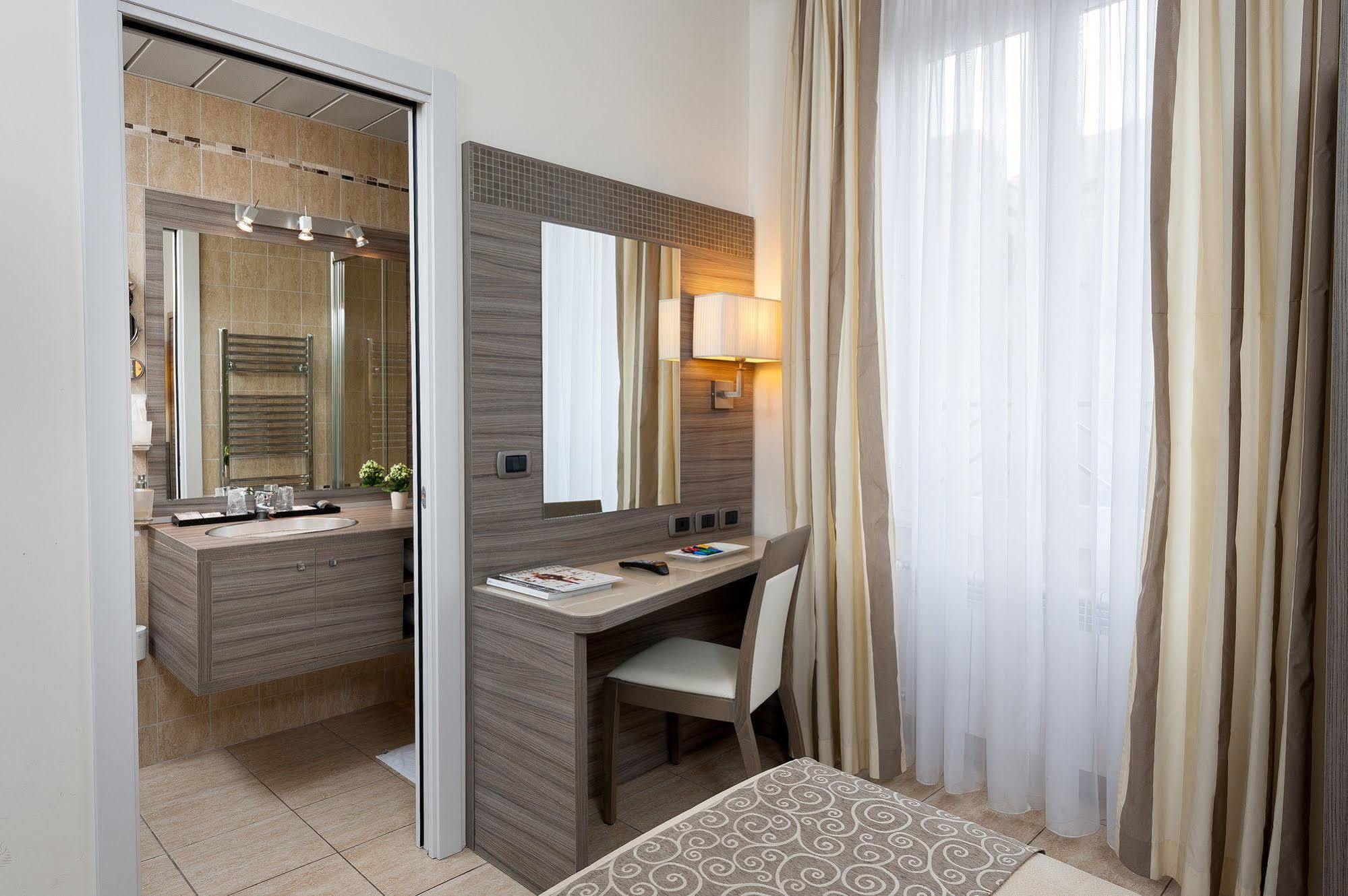 มอริสสัน เอ็กซ์คลูซีฟ รูม Hotel โรม ภายนอก รูปภาพ