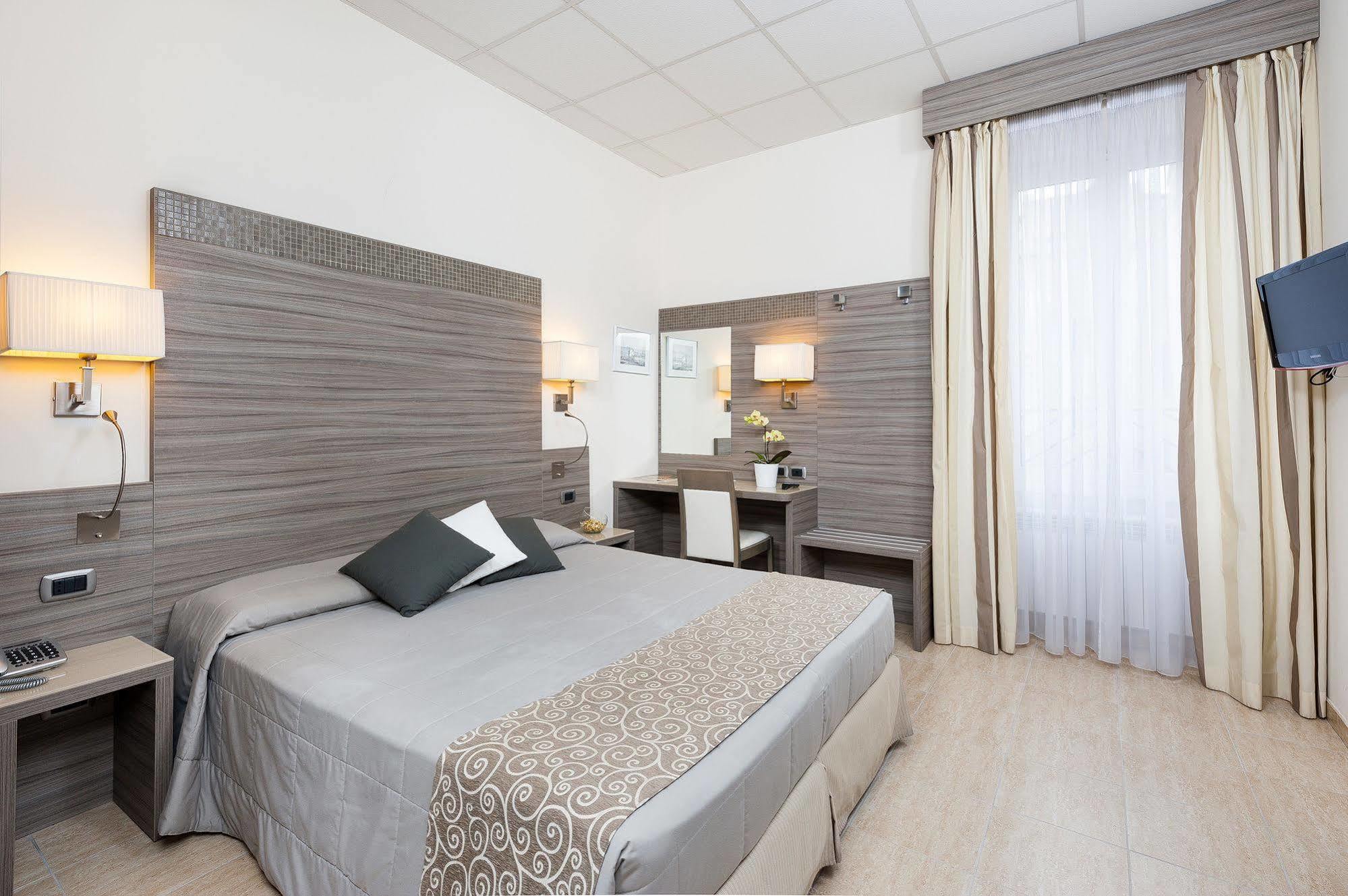 มอริสสัน เอ็กซ์คลูซีฟ รูม Hotel โรม ภายนอก รูปภาพ